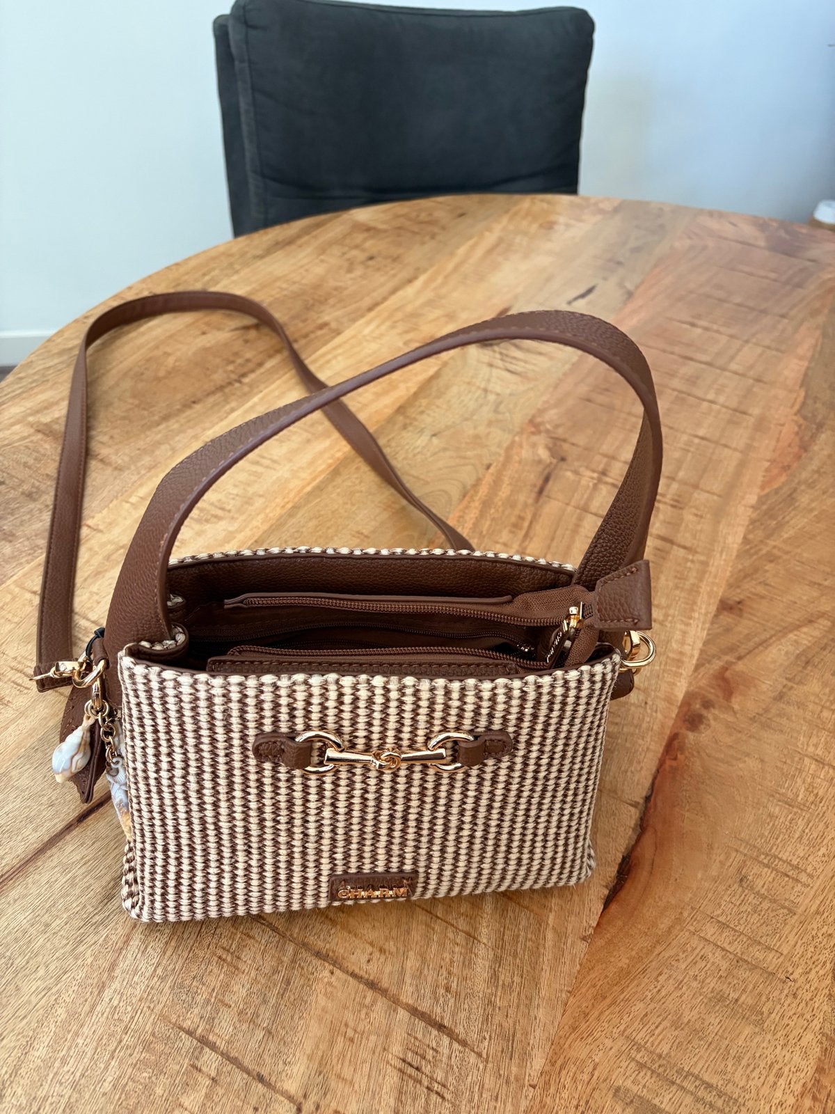 Charm Schoudertasje - Bruin/Beige met Gouden Details, Sieraden, Tassen en Uiterlijk, Ophalen, Zo goed als nieuw, Bruin, Schoudertasje