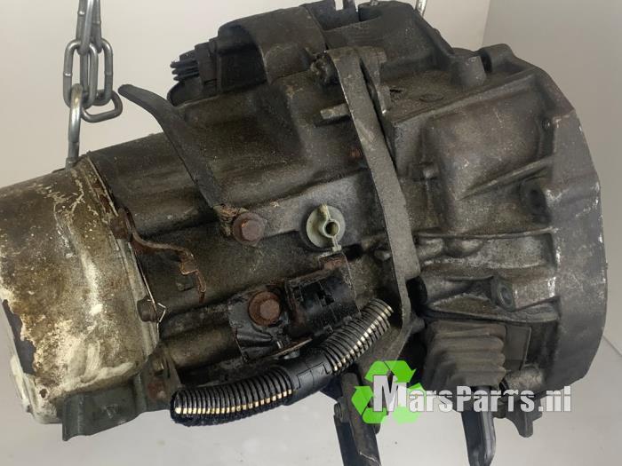 Versnellingsbak van een Renault Laguna, Auto-onderdelen, Transmissie en Toebehoren, Renault, Gebruikt, 6 maanden garantie, 12 maanden garantie