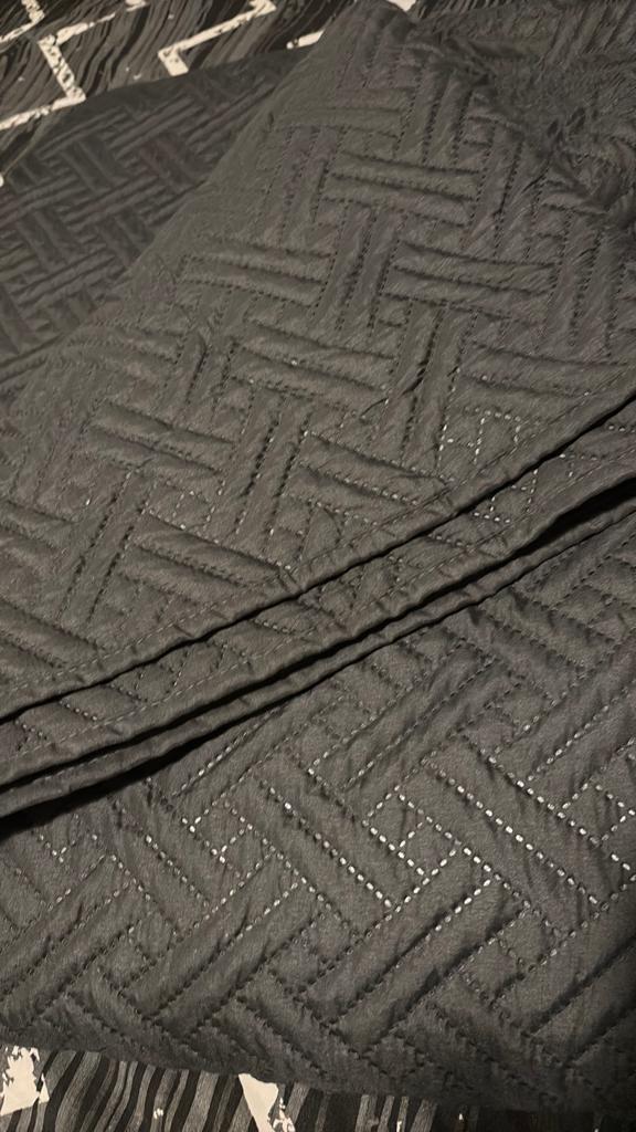 XL bedsprei 250c250cm, Huis en Inrichting, Ophalen of Verzenden, Nieuw, Tweepersoons, Grijs
