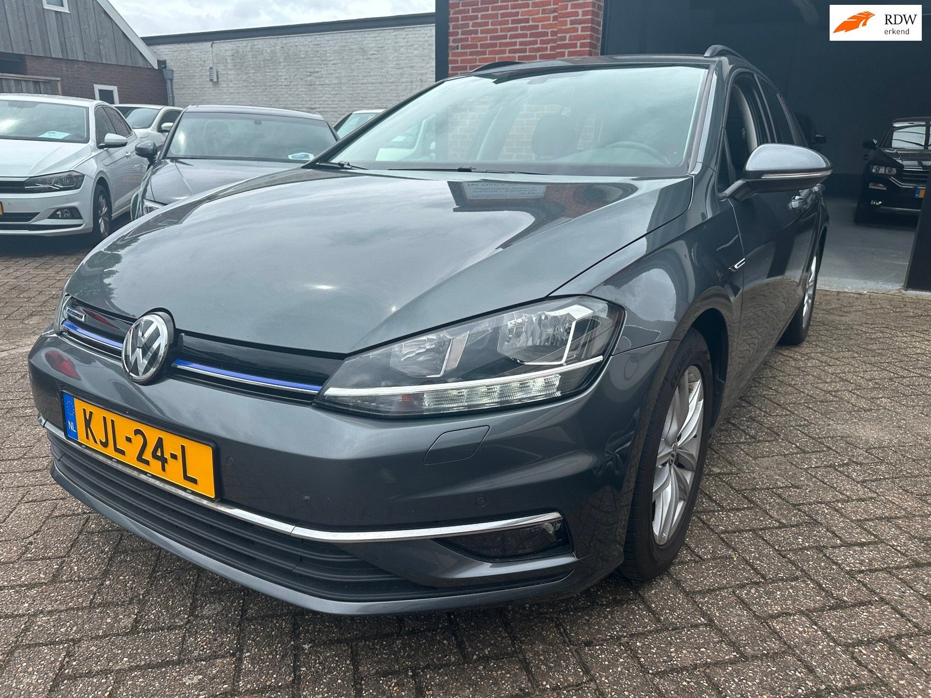 Volkswagen Golf Variant 7.5 1.5 TSI Comfortline Business AUT, Stof, 4 cilinders, Automatische klimaatregeling, 690 kg