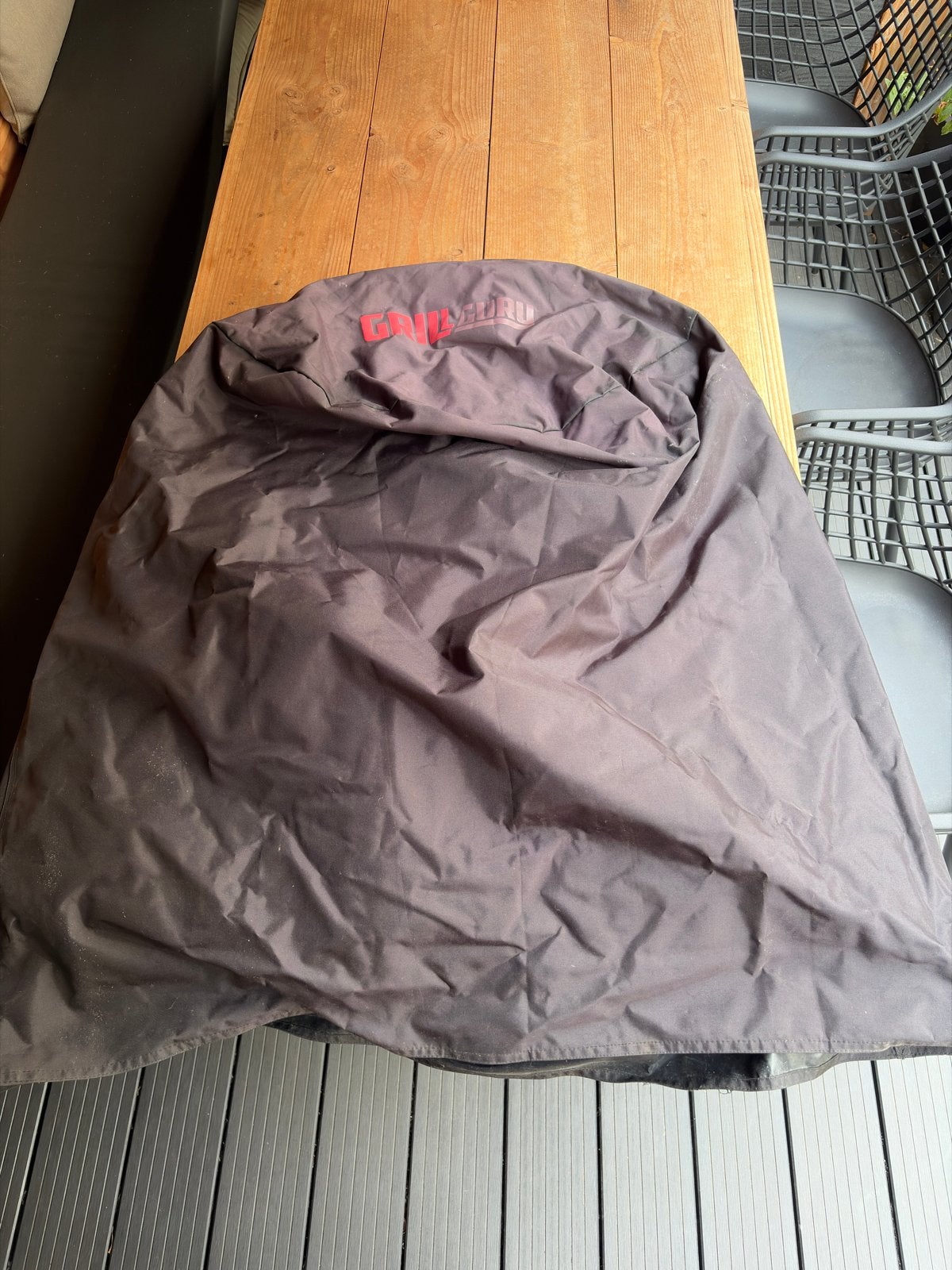 Grill Guru large regenhoes - verkleurd, goede staat, Tuin en Terras, Barbecue-accessoires, Ophalen, Gebruikt