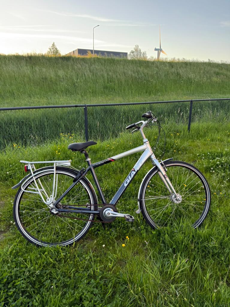 Fiets Giant, Fietsen en Brommers, Fietsen | Heren | Sportfietsen en Toerfietsen, Zo goed als nieuw, Giant, Minder dan 10 versnellingen