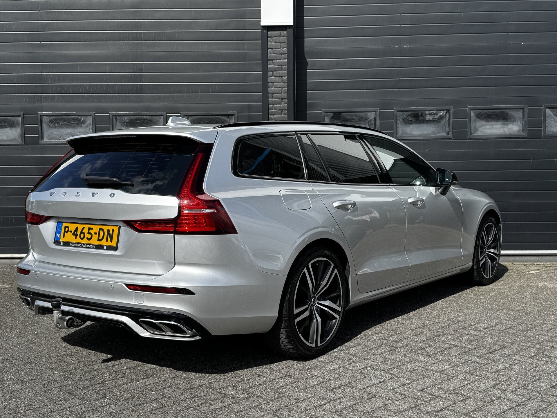 Volvo V60 2.0 T6 Recharge 340PK AWD R-Design | Camera | Memo, Auto's, Automaat, Gebruikt, 4 cilinders, Leder en Stof