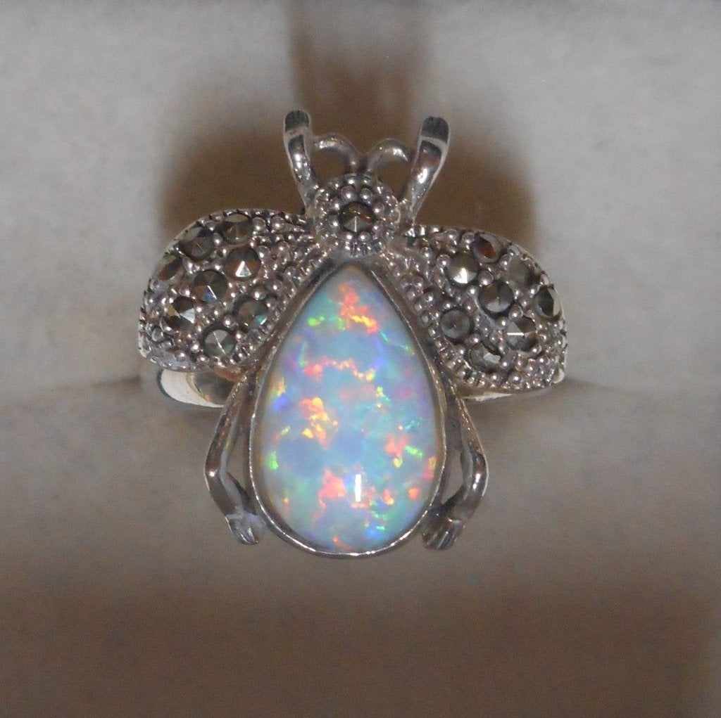 Zilveren ring met witte opaal en markasiet nr.2317, Sieraden, Tassen en Uiterlijk, Ringen, Gebruikt, Verzenden, 19 tot 20, Dame