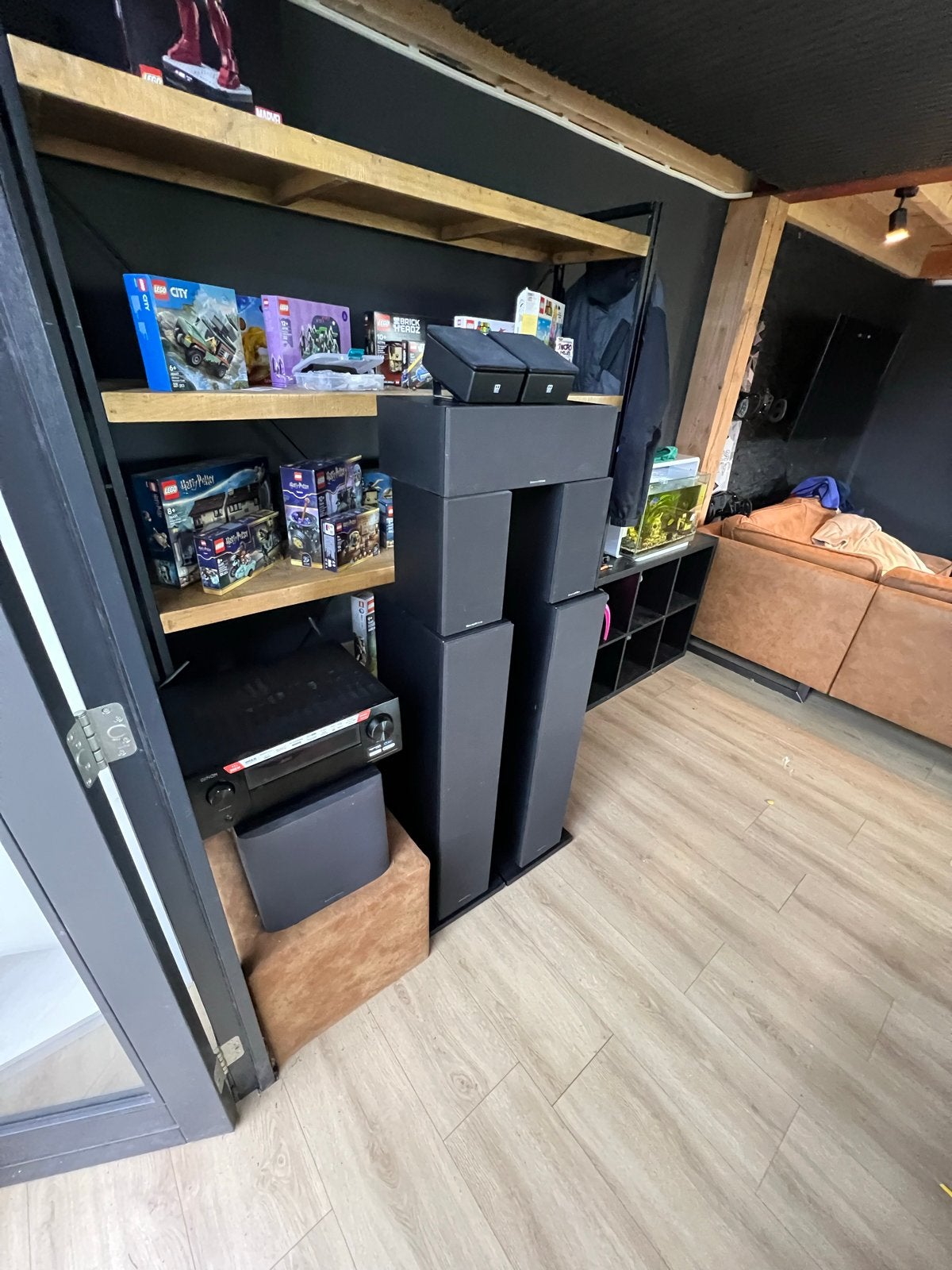 Bowers & Wilkins 600 Series Anniv + Denon X6500H, Bw, Speakerset, Zo goed als nieuw, Bowers & Wilkins (B&W)