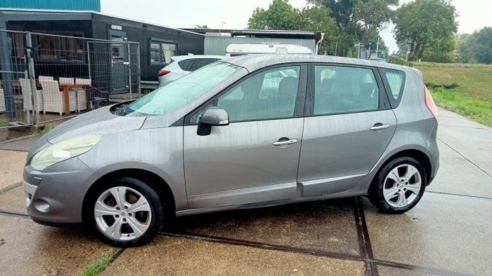 Achteras voorwielaandrijving van een Renault Scenic, Gebruikt, -, Renault, -