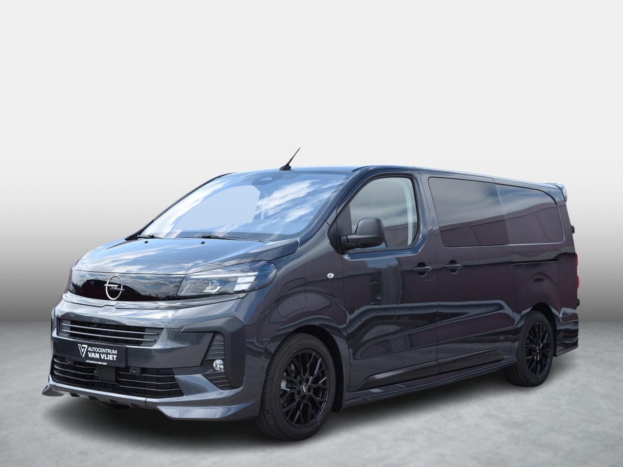 Opel Vivaro-e Dubbele Cabine 75kWh | STX Sport | Mooiste bus, Automaat, 136 pk, Gebruikt, Automatische klimaatregeling