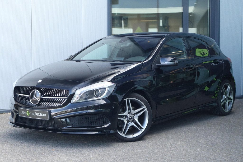 Mercedes-Benz A-klasse 180 Ambition / AMG Line / Cruise Cont, Stof, Gebruikt, 4 cilinders, 19 km/l