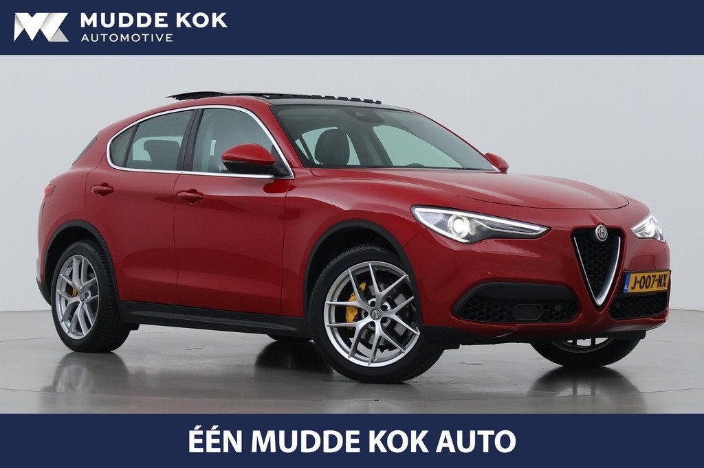 Alfa Romeo Stelvio 2.0 T AWD B-Tech | Trekhaak | Panoramadak, Automaat, 1800 kg, 4 cilinders, Automatische klimaatregeling
