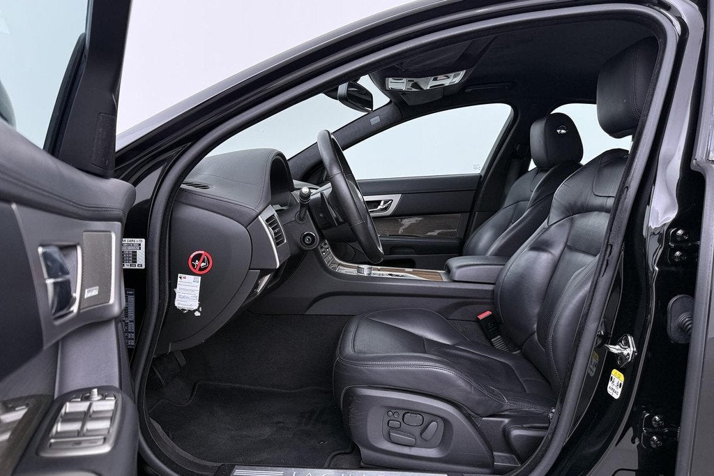 Jaguar XF 3.0D S V6 Premium Luxury | Trekhaak | Bowers&Wilki, Auto's, Jaguar, Automatische klimaatregeling, Gebruikt, 2993 cc