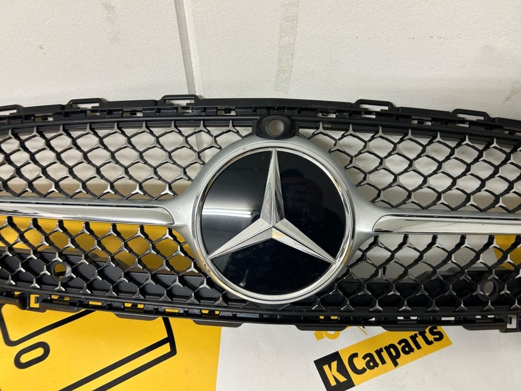 Grill AMG Mercedes C-klasse W206( A2068882100 origineel, Gebruikt, Mercedes-Benz AG, Voor, Mercedes-Benz