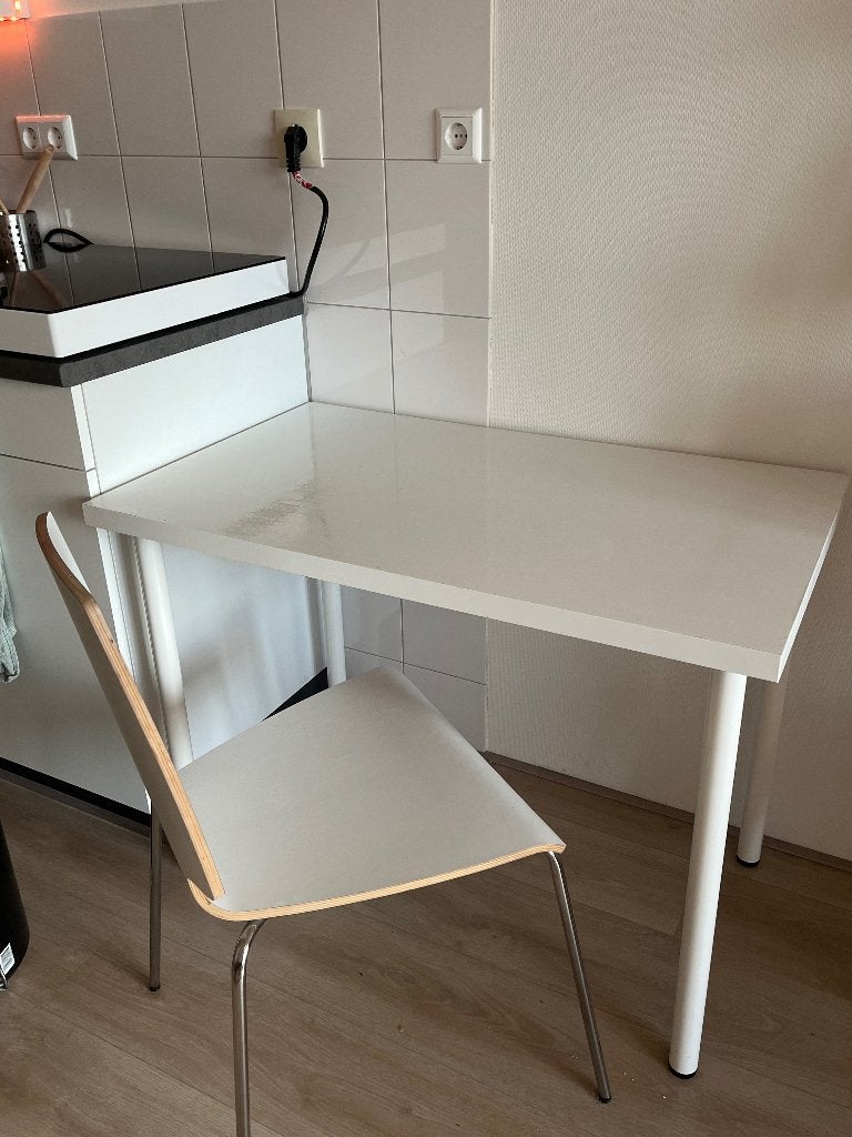 Bureau en stoel, Ophalen, Demontabel, Gebruikt, IKEA