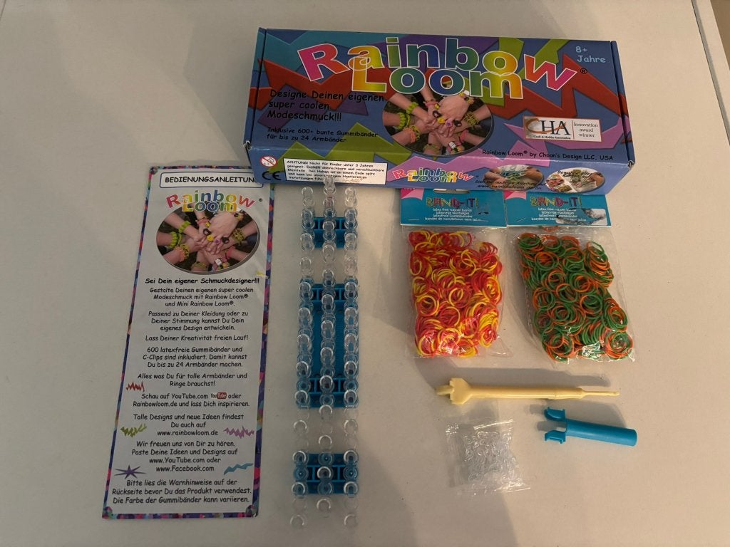 Originele rainbow loom set met haaknaald rekje nieuw zakje!, Ophalen of Verzenden, Zo goed als nieuw, Knutselen