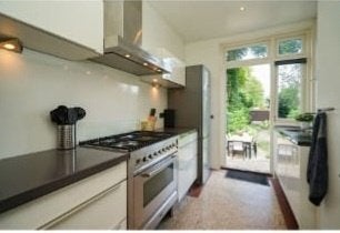 Witte Keuken met BORETTI gasfornuis, vatwasser & QUOOKER, Ophalen, Gebruikt, Wit, Graniet of Steen