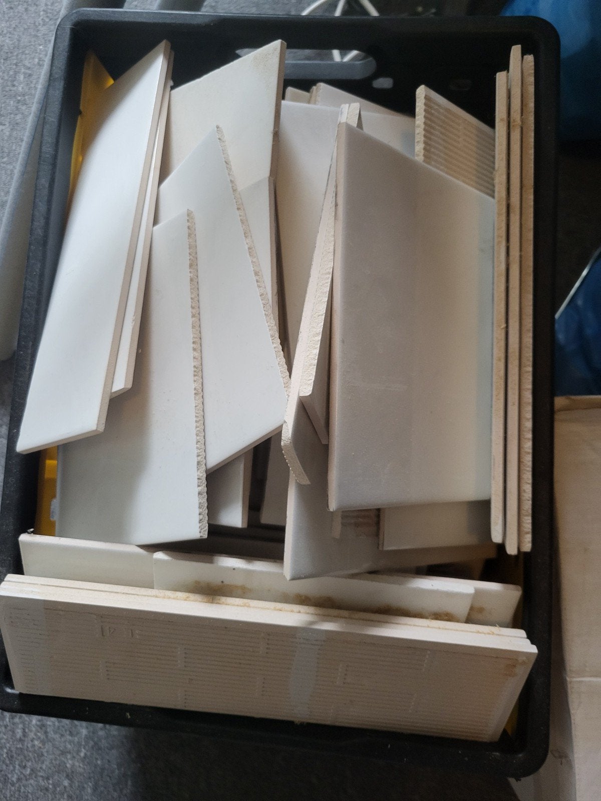 Gratis restanten wandtegels leuk voor mozaïek, Ophalen, 20 tot 40 cm, Minder dan 5 m², 20 tot 40 cm