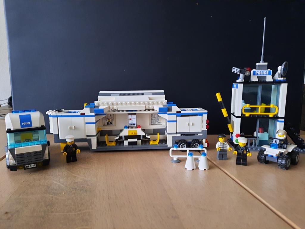 Lego politie, Ophalen, Zo goed als nieuw