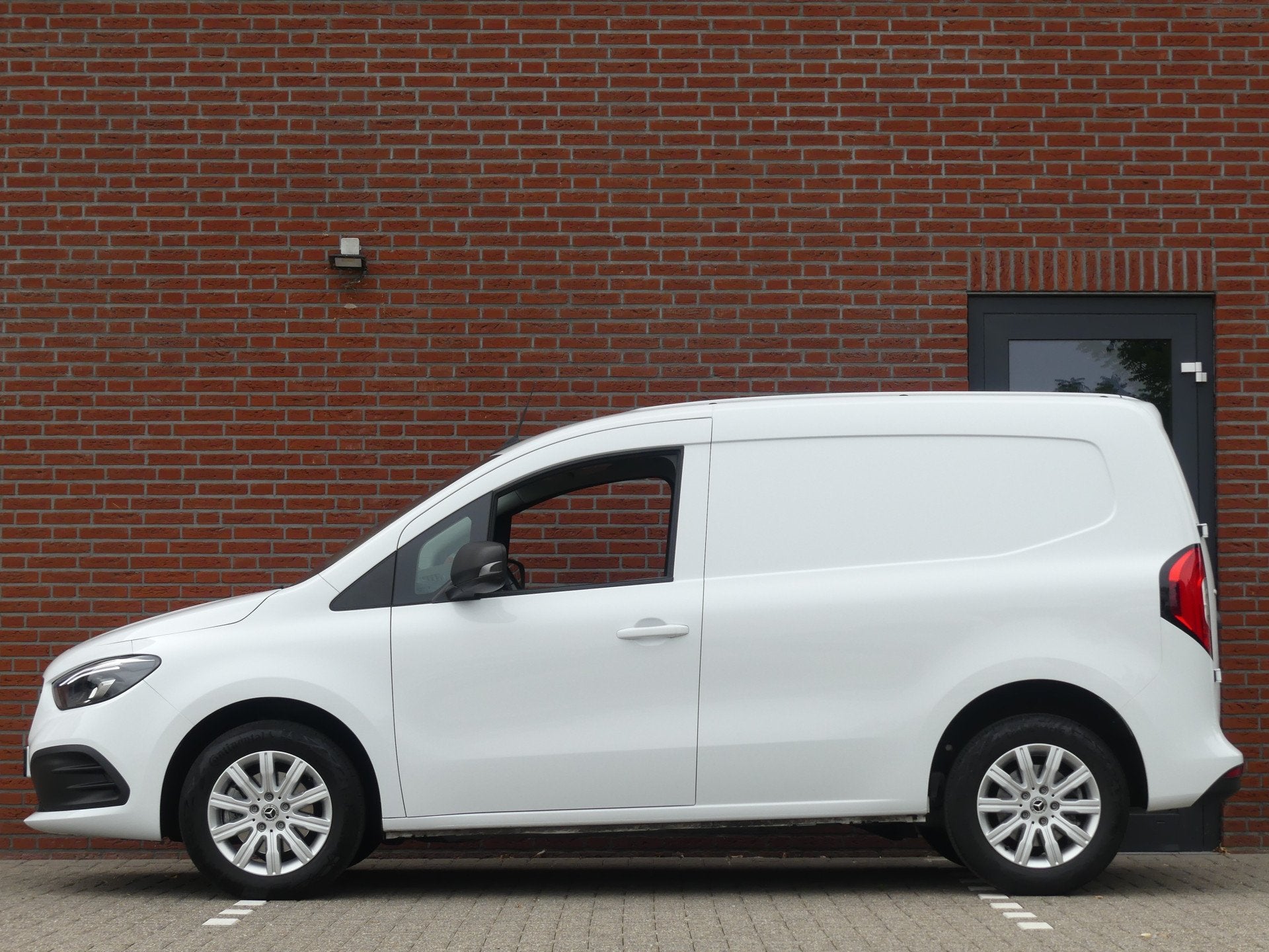 Mercedes-Benz Citan 110 CDI PRO Lang Camera/Navigatie/Apple, Auto's, Dealer onderhouden, Gebruikt, Euro 6, 4 cilinders