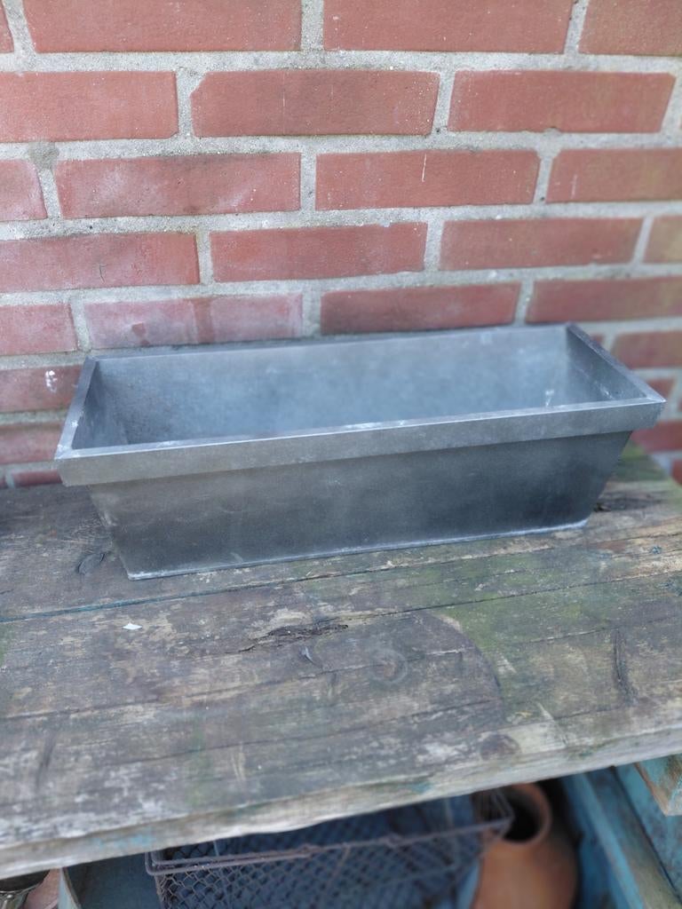 Zinken rechthoekige bloembak., Ophalen, Rond, Metaal, Minder dan 30 cm