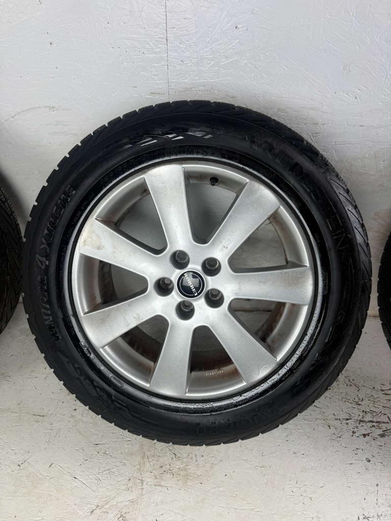 Hyundai Tucson Nissan X-Trail Ford velgen 18" 5x114.3 winter, Auto-onderdelen, Banden en Velgen, Niet ingevuld, 18 inch, Gebruikt