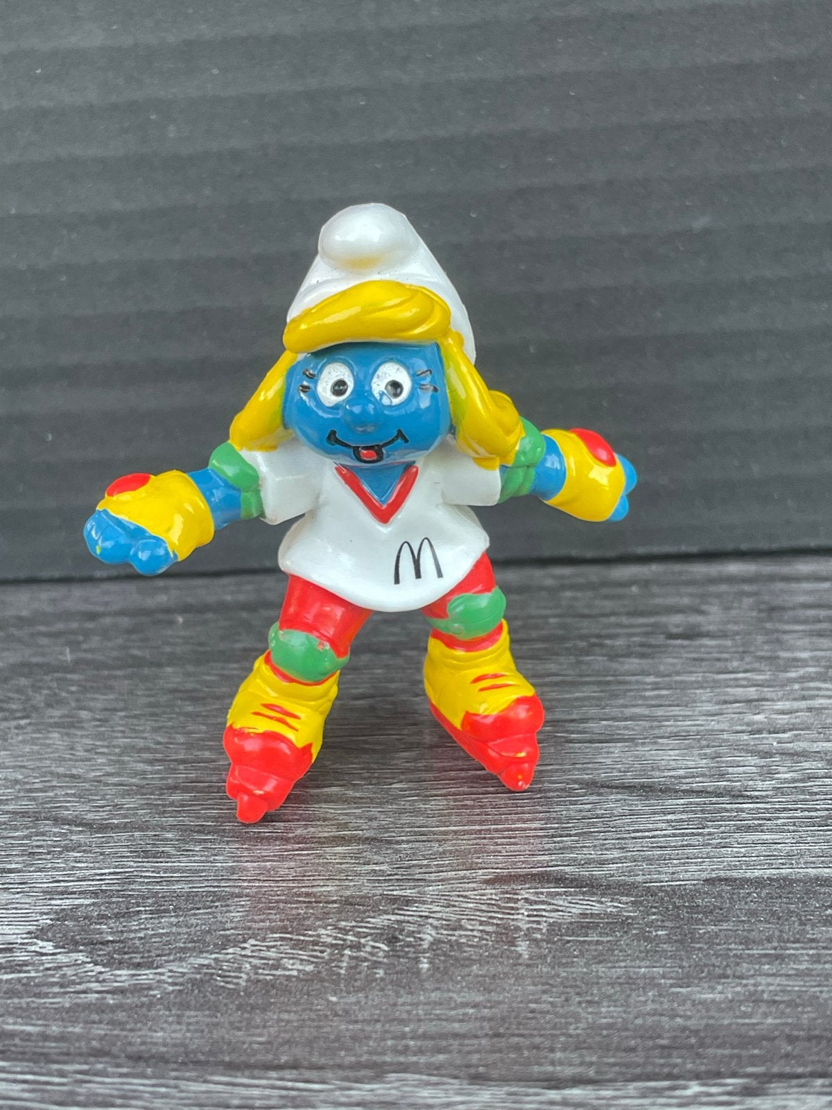 Smurfin op rolschaatsen - McDonald's Happy Meal figuurtje, Verzamelen, Smurfen, Ophalen of Verzenden, Gebruikt, Smurfin, Poppetje, Figuurtje of Knuffel