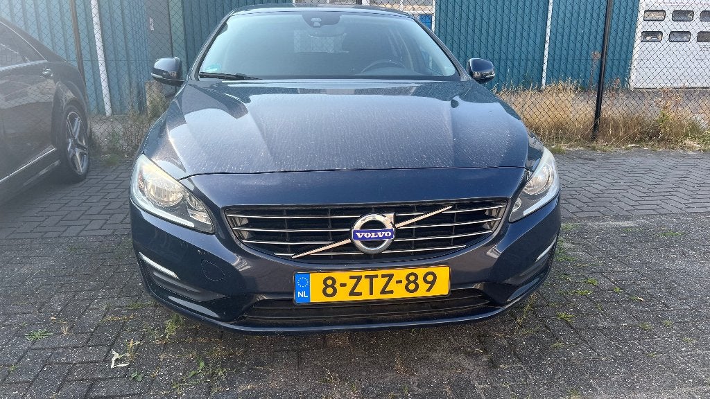 Volvo V60 Plug-in Hybrid D6 AWD – 215 pk – Defecte motor, Blauw, Stationwagon, Volvo, Hybride Elektrisch/Diesel