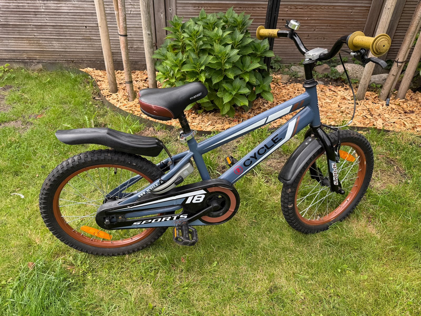 2cycle 18, Fietsen en Brommers, Ophalen, Terugtraprem, Gebruikt, Handrem