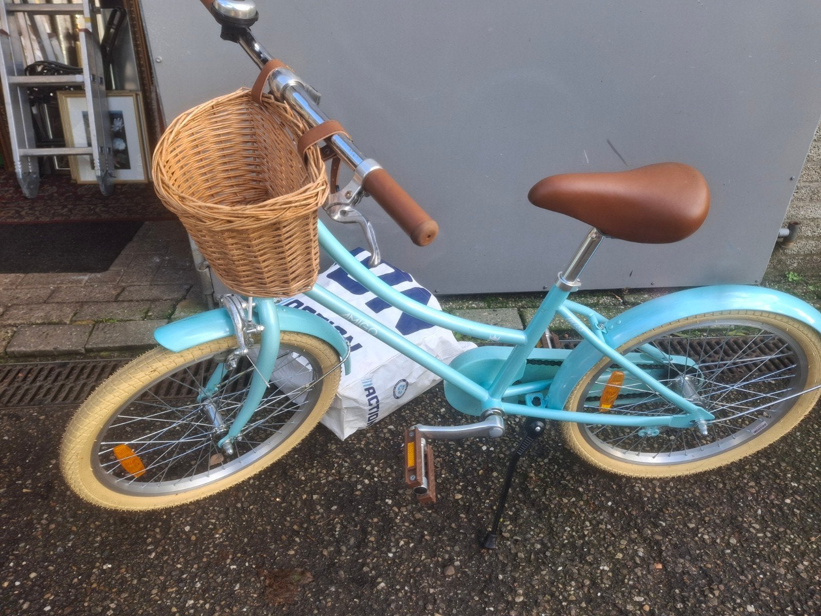 Amigo 20 inch meisjesfiets met mandje, Fietsen en Brommers, Ophalen, Gebruikt, ., Handrem