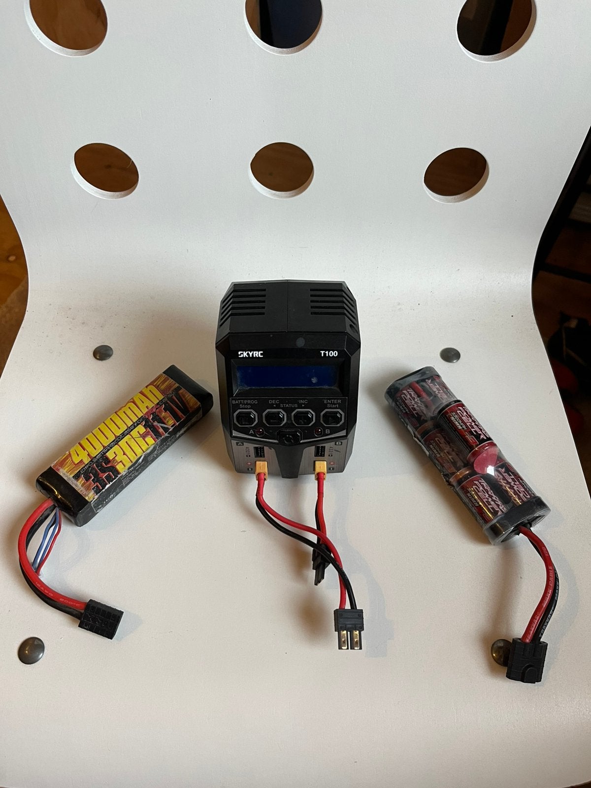 SkyRC T100 Duo lader + Traxxas NiMH & 3S LiPo accu RC, Elektro, Gebruikt, Ophalen of Verzenden, Onderdeel