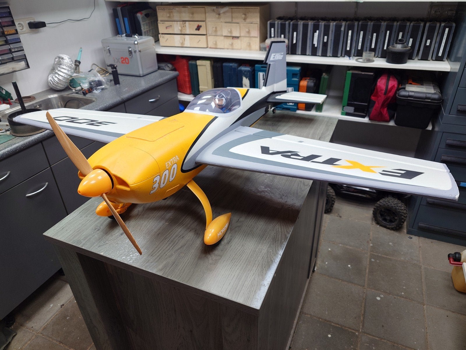 E -Flite EXTRA 300 BNF, Ophalen