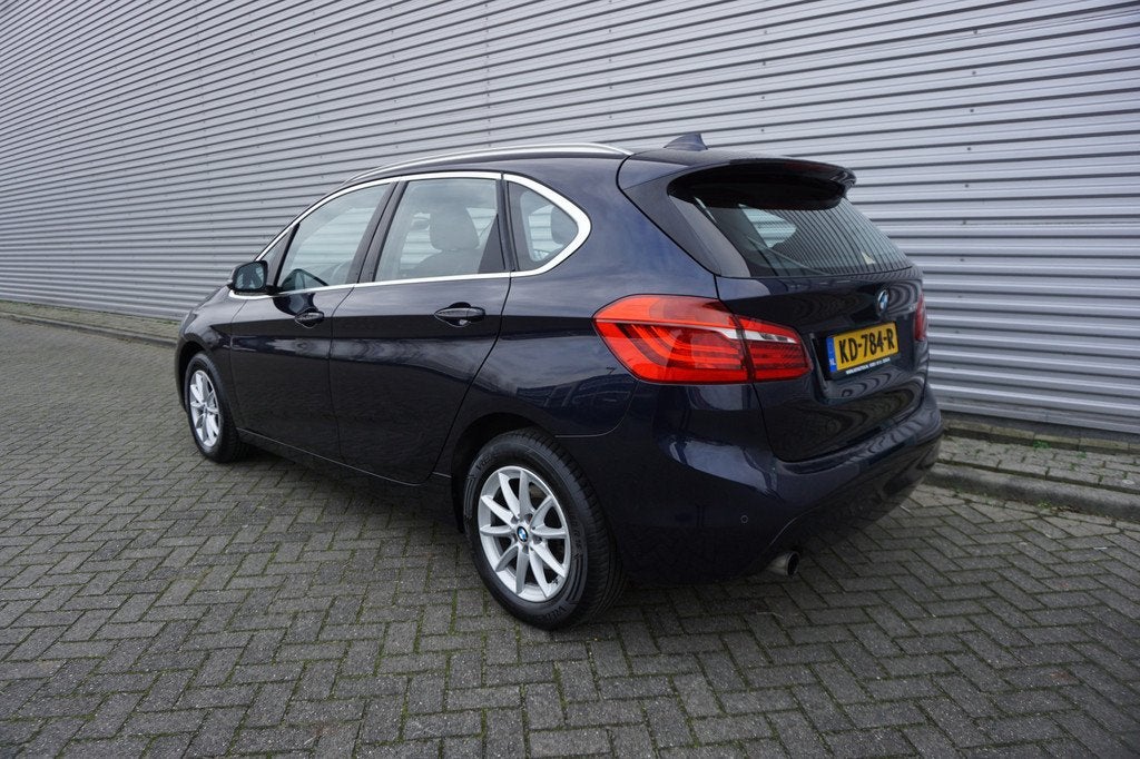 BMW 2 Serie Active Tourer 218i Centennial Executive Climate, Voorwielaandrijving, Gebruikt, Euro 6, Blauw