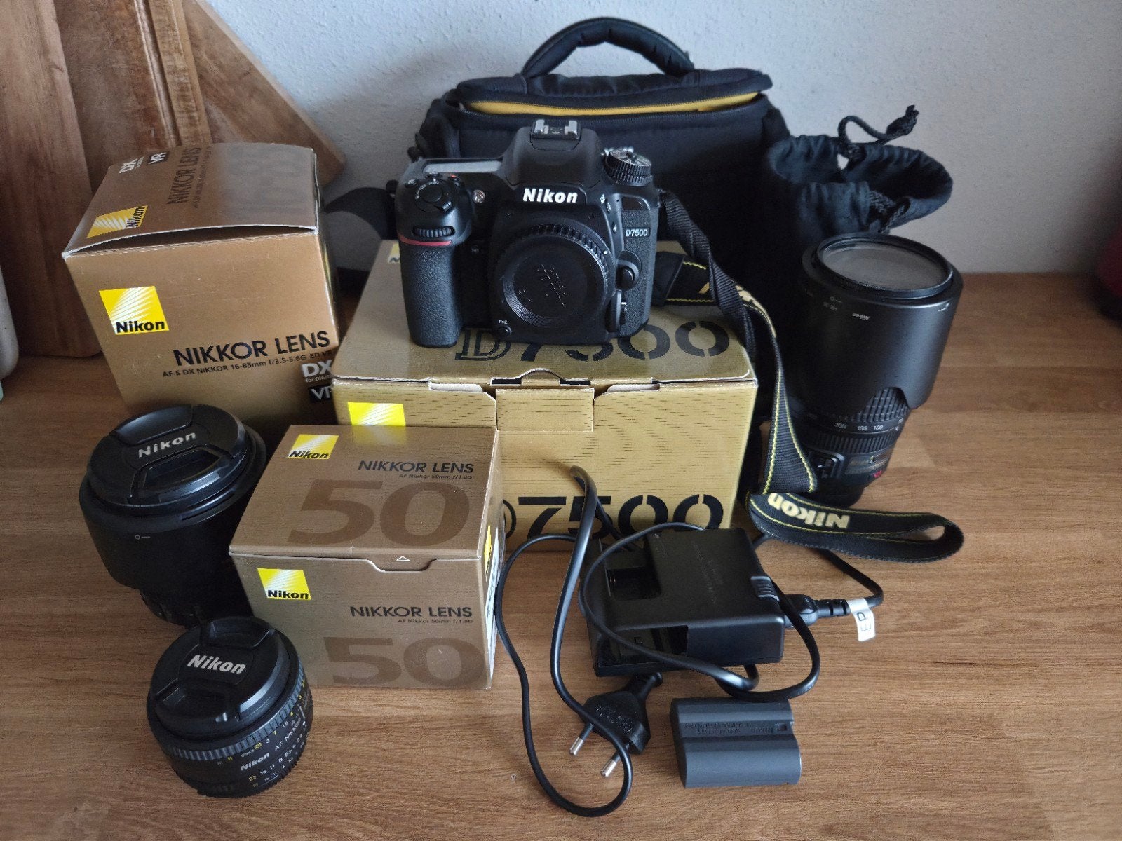 Nikon D7500 DSLR camera met 3 lenzen en accessoires, Audio, Tv en Foto, Fotografie | Lenzen en Objectieven, Ophalen, Beschermhoes/tas