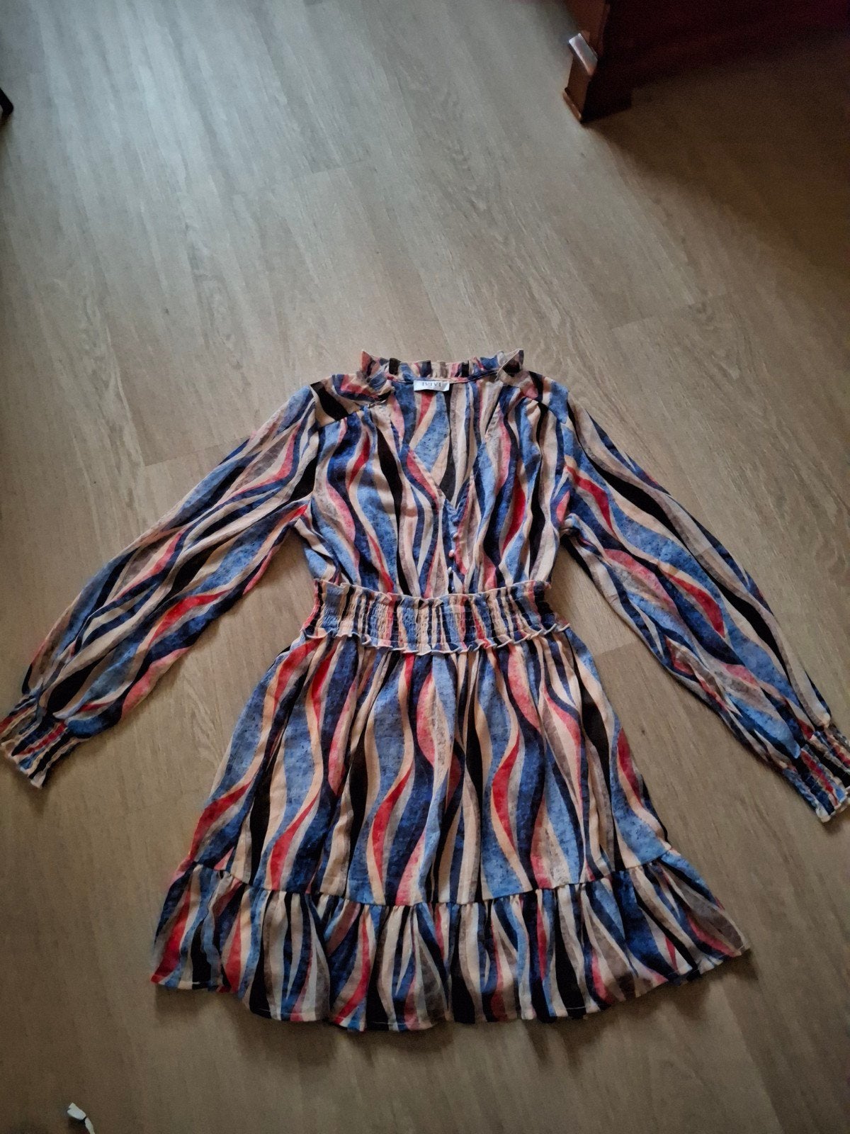 Mooie jurk Ivivi maat M, Kleding | Dames, Maat 38/40 (M), Meerkleurig, Ophalen of Verzenden, Zo goed als nieuw