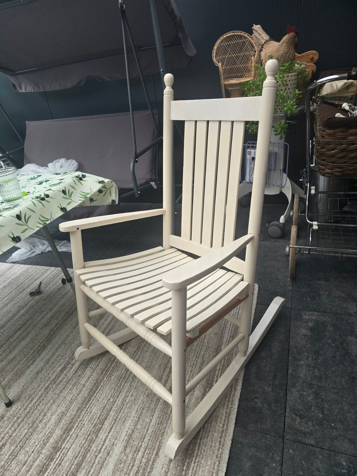 Crème Witte Schommelstoel - Comfortabel en Stijlvol, Huis en Inrichting, Gebruikt, Wit, Ophalen of Verzenden, Eén