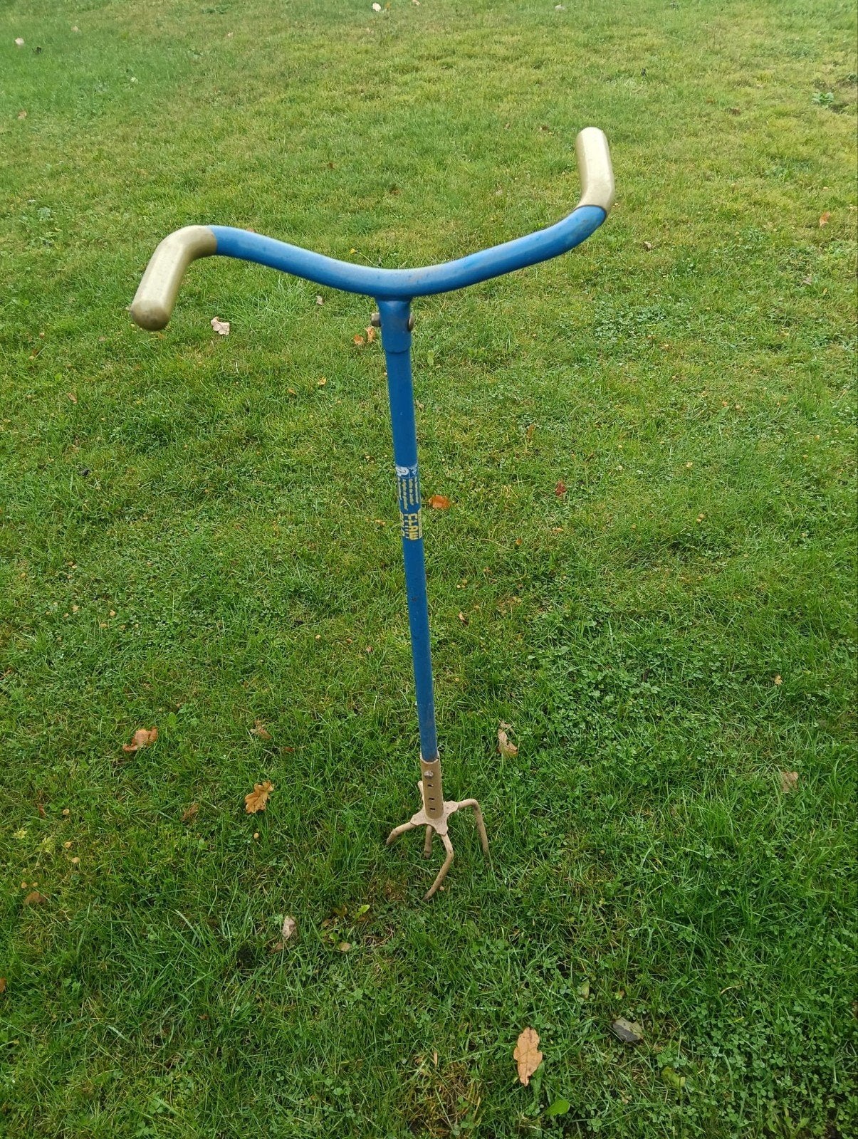 te koop woelvork tuinklauw, Ophalen