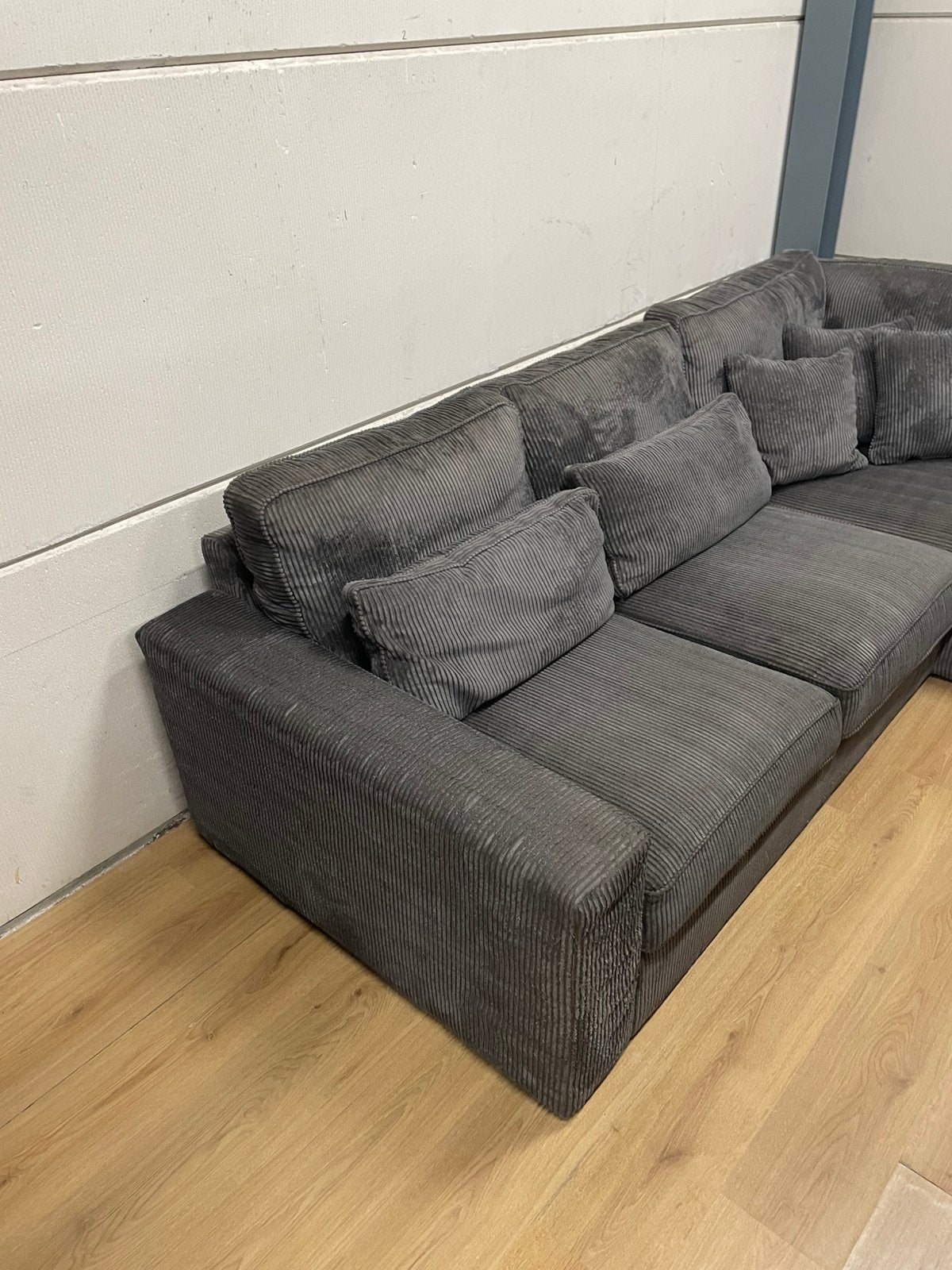Mooie luxe grijze ribstof hoekbank lounge - GEREINIGD!??, Huis en Inrichting, Ophalen, 250 tot 300 cm, Luxe, Hoekbank