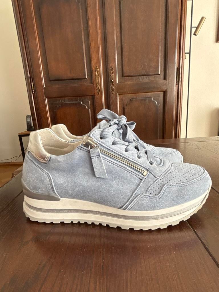 Gabor Comfort sneakers - lichtblauw suède mt 2,5 (35), Ophalen of Verzenden, Zo goed als nieuw