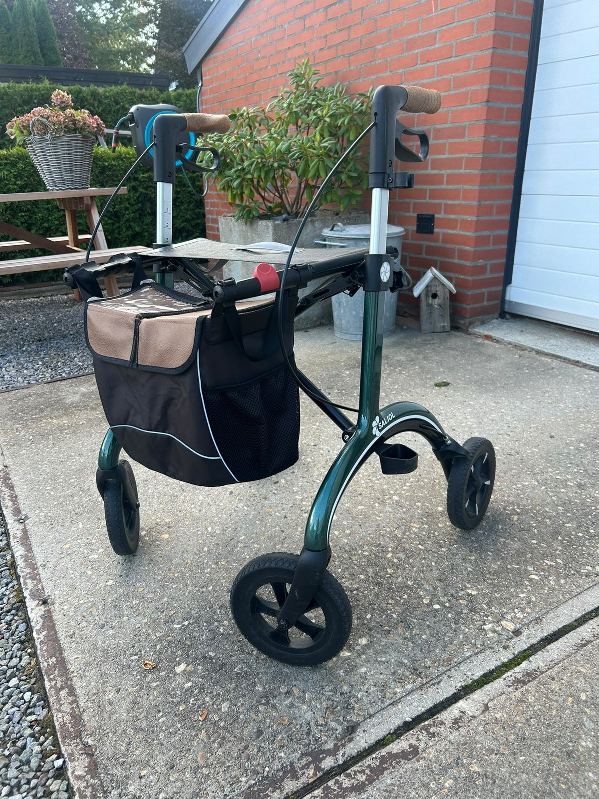 Saljol lichtgewicht carbon rollator, Diversen, Ophalen, Lichtgewicht, Zo goed als nieuw