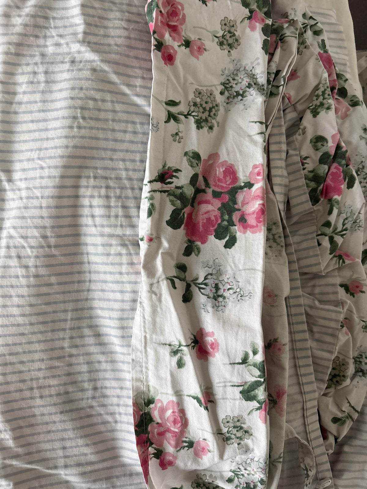 IKEA Dekbedovertrek 200x200 met 2 kussenslopen - Bloemen/Str, Ophalen, Gebruikt, Overige kleuren, Dekbedovertrek