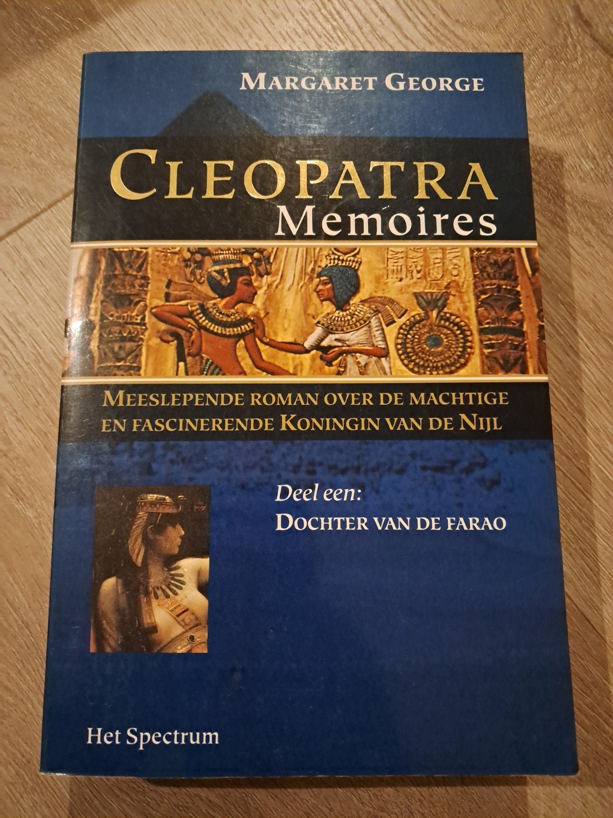 Z4 Cleopatra Memoires - Deel een: Dochter van de Farao, Boeken, Ophalen of Verzenden, Gelezen, Margaret George, Nederland