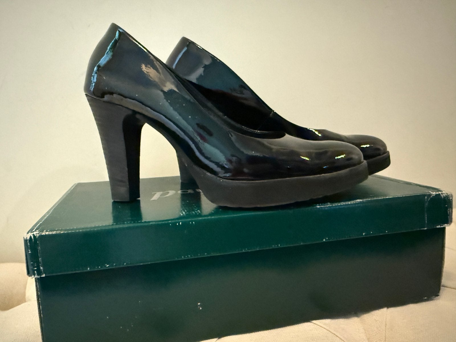 Zwart lakleer pump Paul Green maat 6, Ophalen of Verzenden, Zo goed als nieuw, Zwart, Sneakers of Gympen