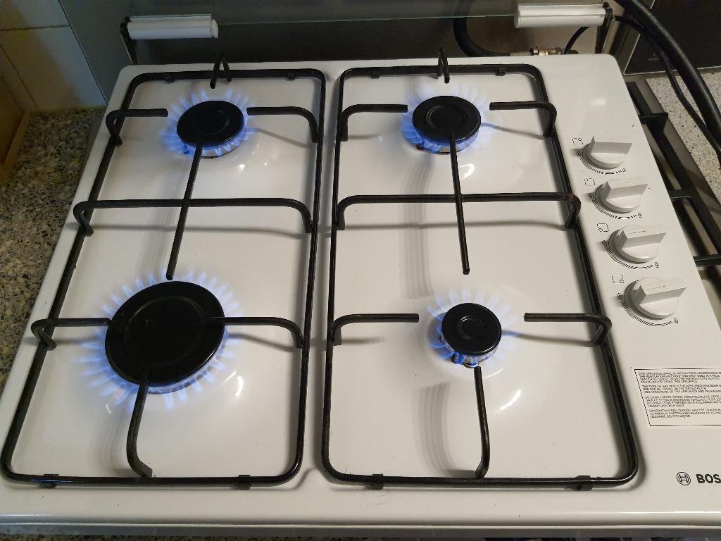 ZGAN Siemens gaskookplaat werkt Perfect (1.5 jaar oud), Ophalen, 4 kookzones, Zo goed als nieuw, Energieklasse A of zuiniger