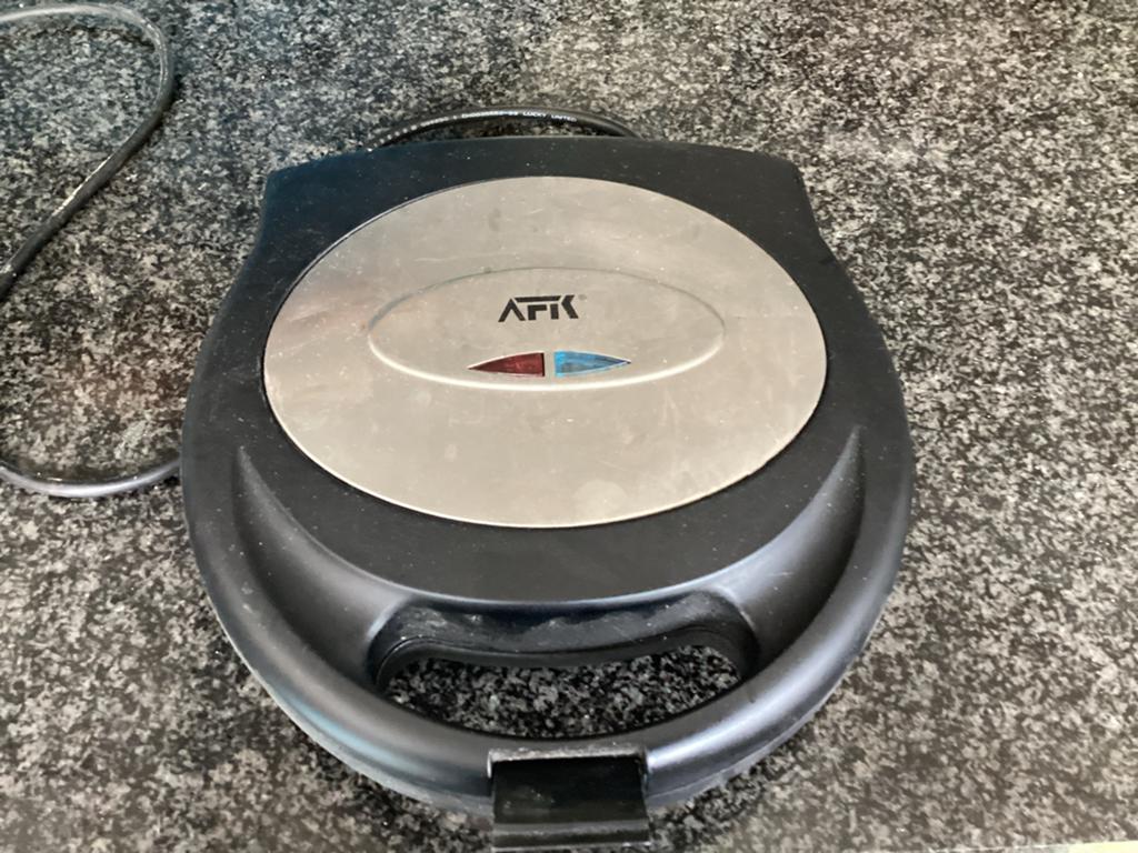 AFK Tosti-ijzer / Sandwichmaker - Zwart/Zilver, Witgoed en Apparatuur, Contactgrills, Zo goed als nieuw, Ophalen of Verzenden
