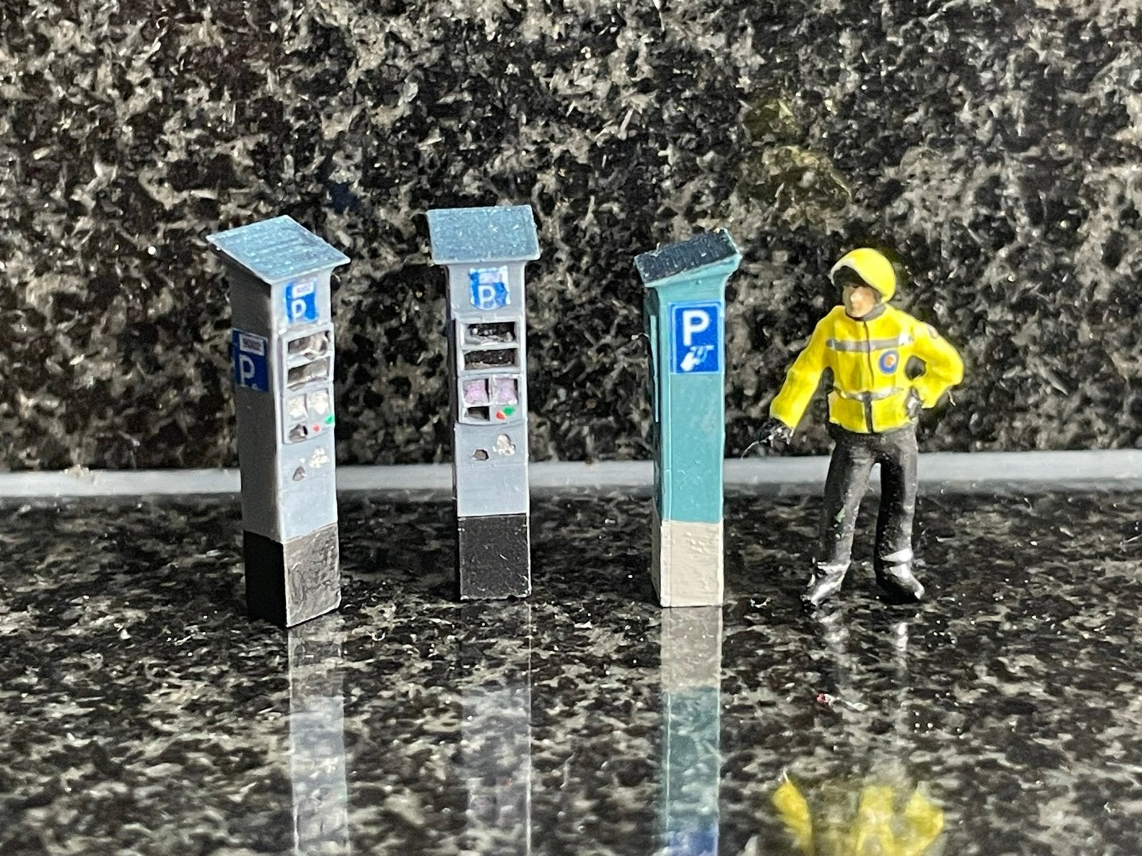 Resin parkeermeter betaalpaal parkeerautomaat onbeschilderd, Verzenden, Nieuw, Gelijkstroom of Wisselstroom, Overige merken