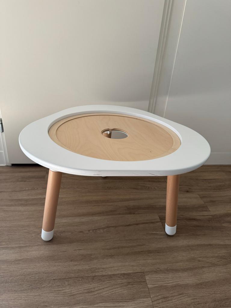 Stokke mutable tafel met stoel, Ophalen of Verzenden, Gebruikt, Tafel(s) en Stoel(en)