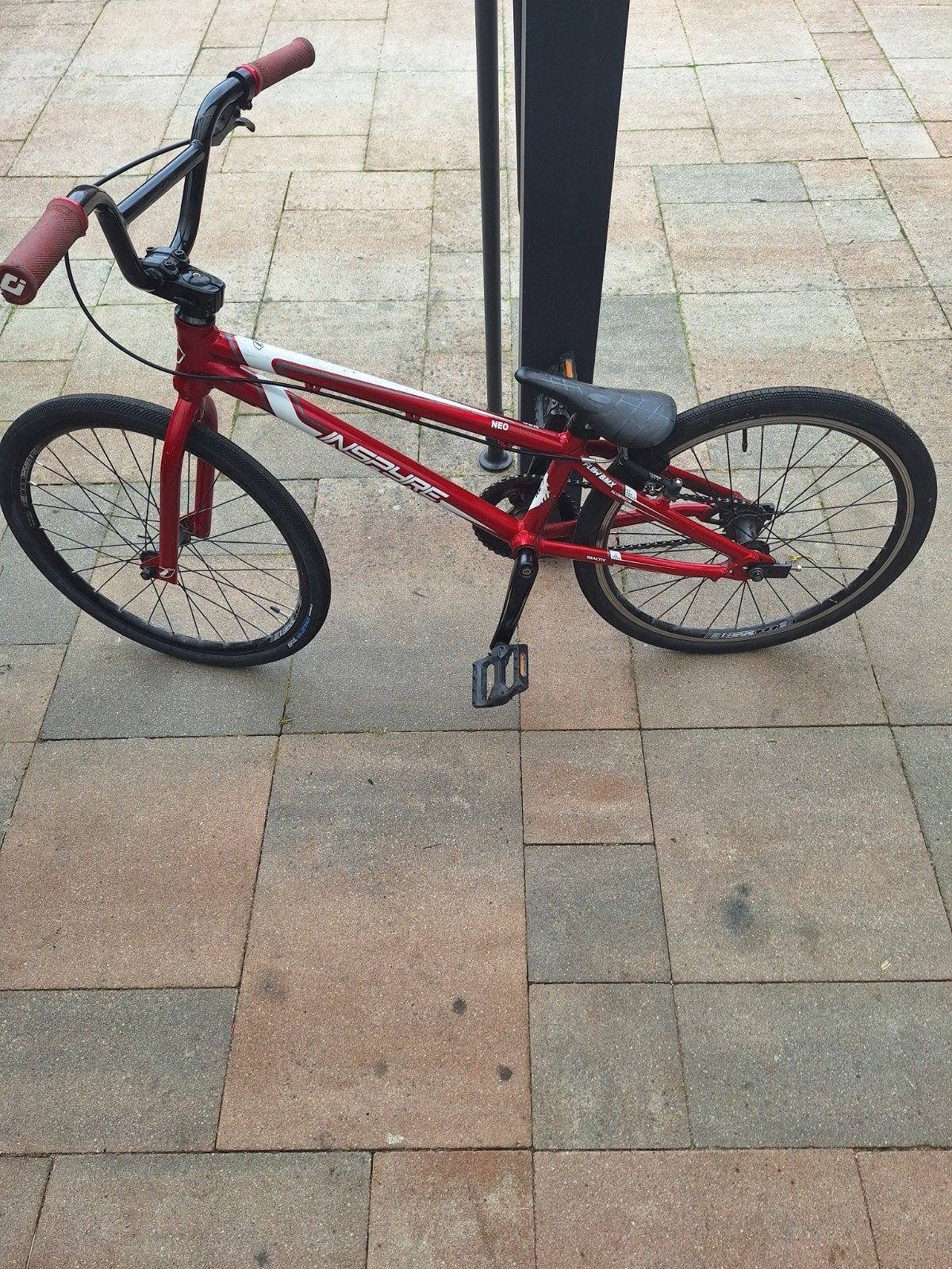BMX fiets Neo expert  gekocht eind 2025, Ophalen, Gebruikt, Staal, Velgrem