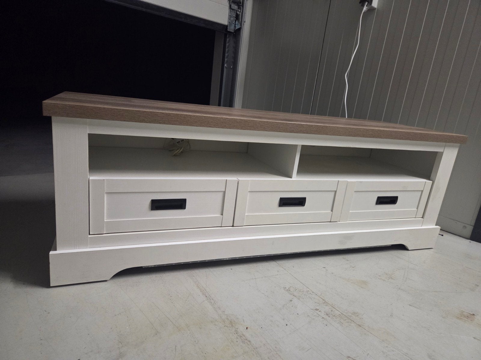 Complete set hoogwaardige TV-meubel + bijpassende Salontafel, 150 tot 200 cm, Ophalen of Verzenden, Zo goed als nieuw, Minder dan 100 cm