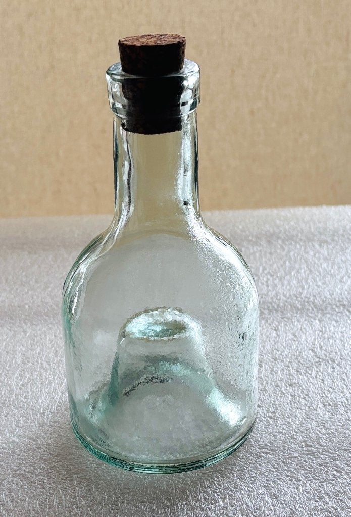 Decoratieve glazen buikfles met authentieke ziel en kurk, Antiek en Kunst, Ophalen
