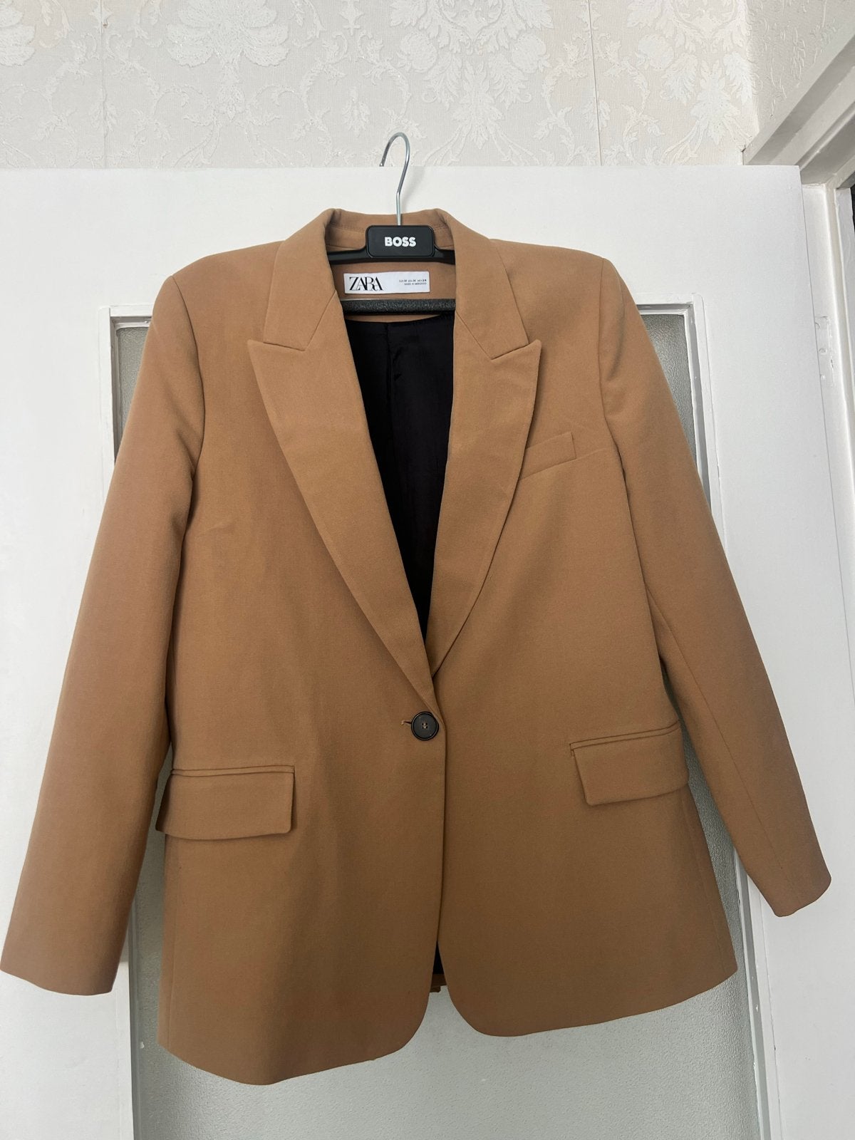 Zara pak: blazer en pantalon in camelkleur, Maat 38/40 (M), Kostuum of Pak, Beige, Ophalen of Verzenden