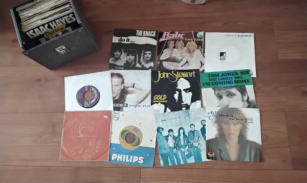 Koffer VOL singles partij lot collectie wel x verzamelaar, Ophalen, Gebruikt, Pop