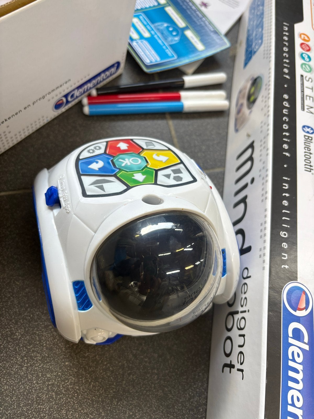 Foto 3 van Clementoni Mind Designer Robot - Interactief & Educatief